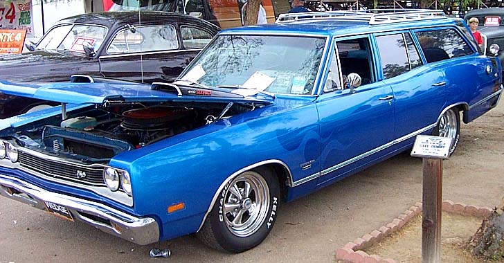 69 Dodge SuperBee 4dr Station Wagon