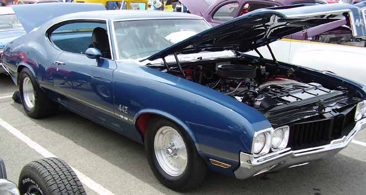 70 Oldsmobile Cutlass 442 2dr Hardtop
