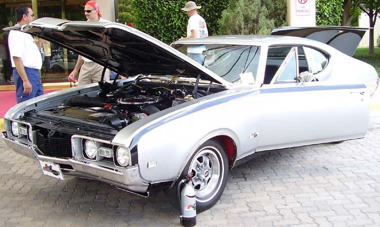 68 Oldsmobile Cutlass Hurst/Olds 2dr Hardtop