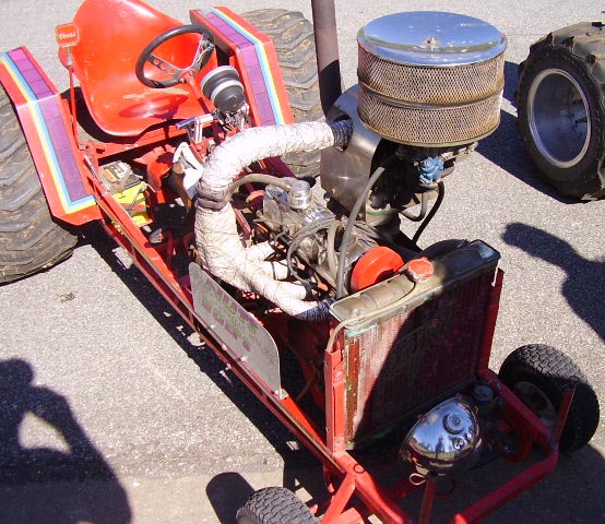 Pulling Lawn Tractor w/OHV I4