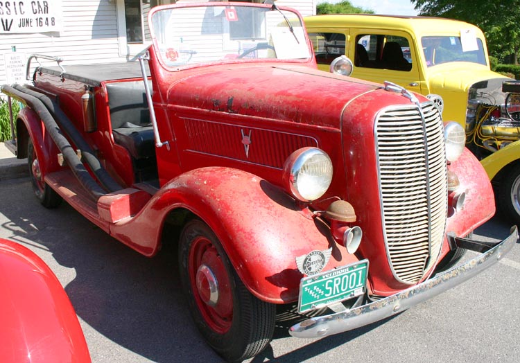 37 Ford Fire Engine