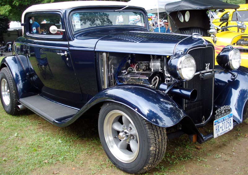 32 Ford Chopped 3W Coupe