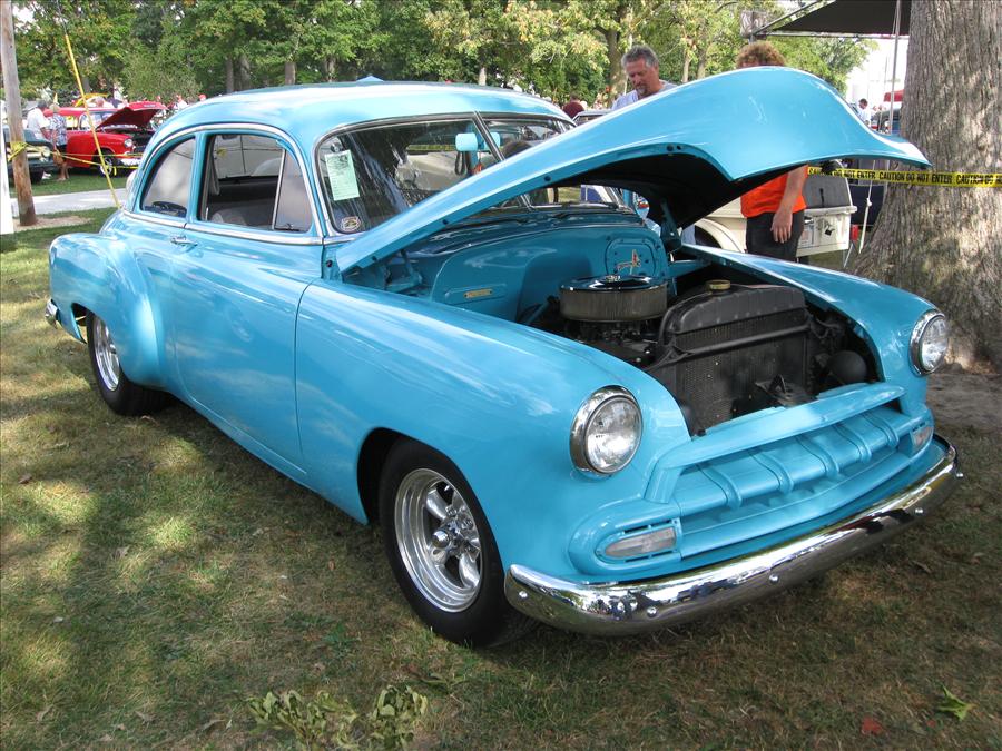 52 Chevy 2dr Sedan